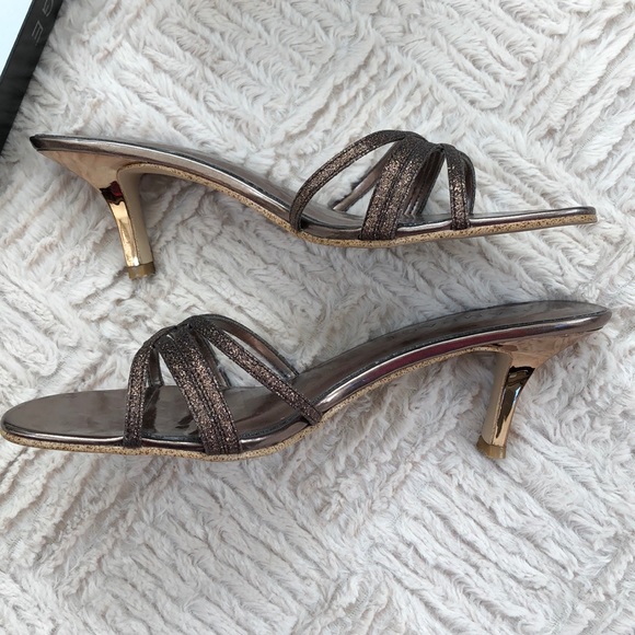 Rampage Size 8.5 kitten heel in Bronze Glitter - Picture 5 of 8